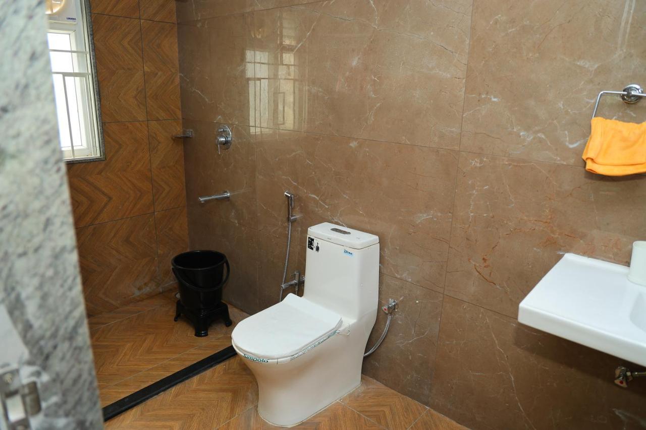 Appartamento Swayamkrushi 4Th Floor Hyderabad Esterno foto